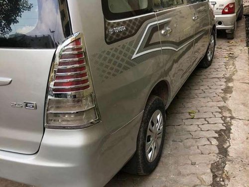 Used 2010 Toyota Innova MT for sale in Lucknow