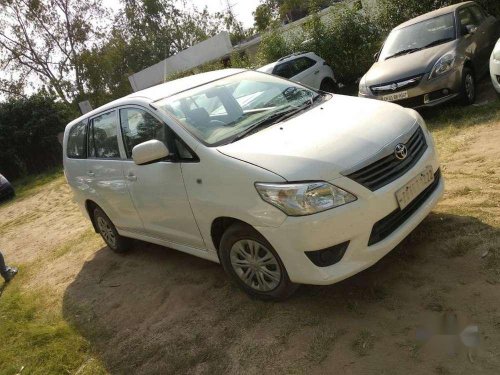 2012 Toyota Innova MT for sale in Chandigarh