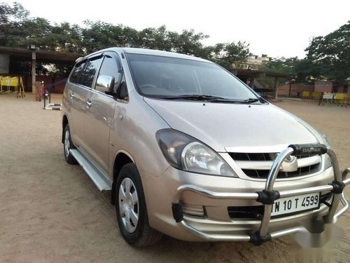 Toyota Innova 2.5 G 8 STR BS-III, 2007, Diesel MT in Chennai