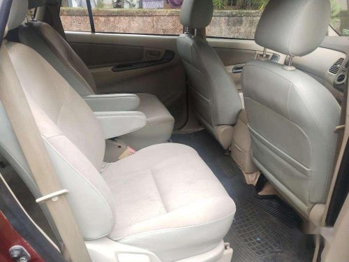 Toyota Innova 2.5 G4 7 STR, 2006, Diesel MT for sale in Kochi 