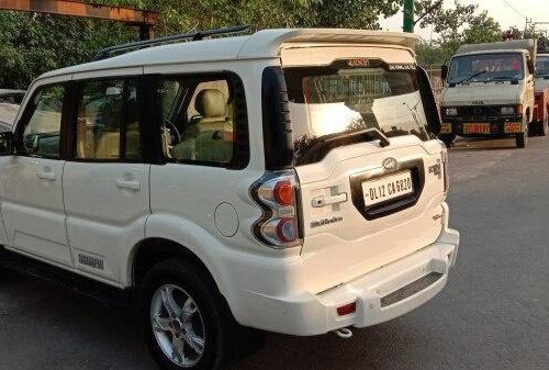 Used 2015 Mahindra Scorpio S10 7 Seater MT for sale in New Delhi