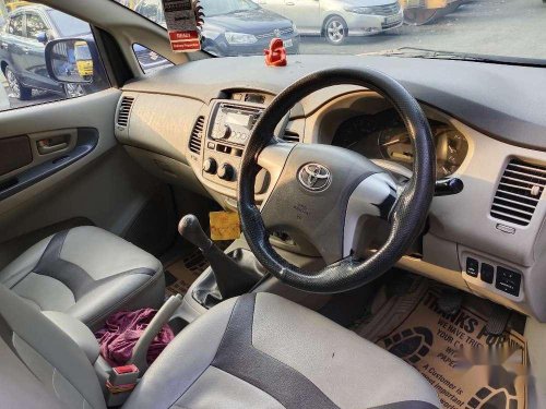 Toyota Innova 2.5 G 8 STR BS-IV, 2012, Diesel MT in Mumbai