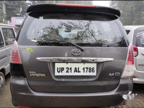 2011 Toyota Innova MT for sale in Shahjahanpur