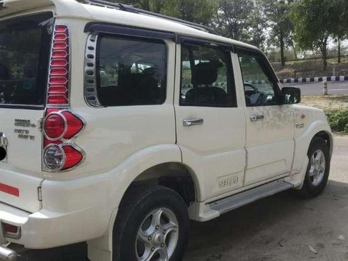 Used 2011 Mahindra Scorpio VLX MT for sale in Greater Noida