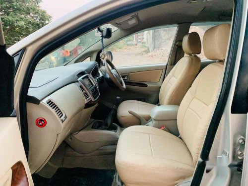 Toyota Innova 2.5 VX BS IV 8 STR, 2014, Diesel MT in Mumbai