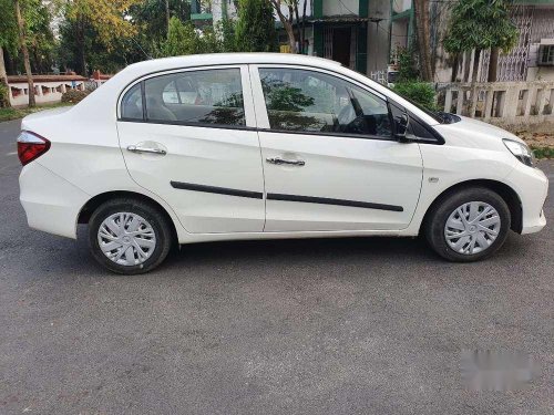 Used 2016 Honda Amaze MT for sale in Kolkata 