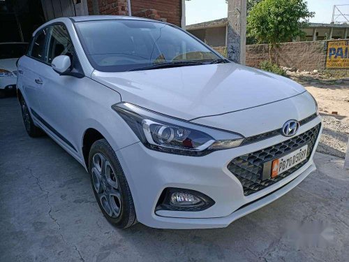Hyundai I20 Asta 1.2 (O), 2018, Petrol MT for sale in Chandigarh 