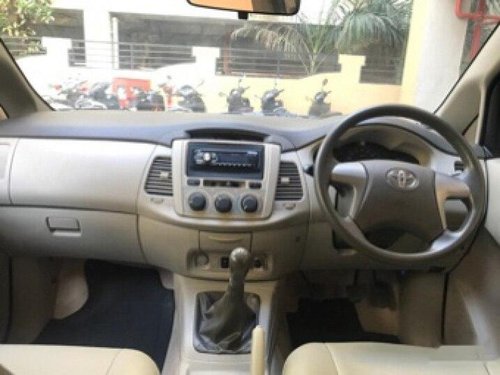 2013 Toyota Innova 2.5 G (Diesel) 8 Seater BS IV MT in Mumbai