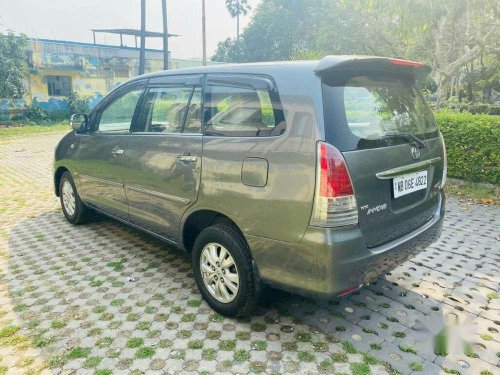 2010 Toyota Innova MT for sale in Kolkata