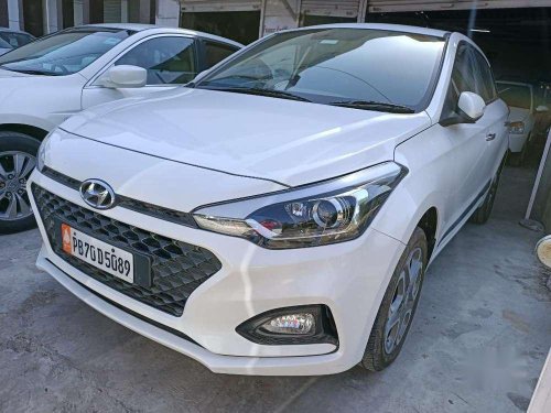 Hyundai I20 Asta 1.2 (O), 2018, Petrol MT for sale in Chandigarh 