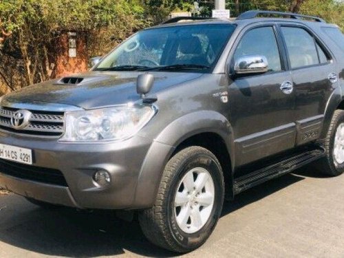 Toyota Fortuner 3.0 Diesel 2011 MT for sale in Pune