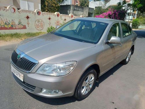 Skoda Laura Ambition 2.0 TDI CR Manual, 2013, Diesel MT in Vadodara