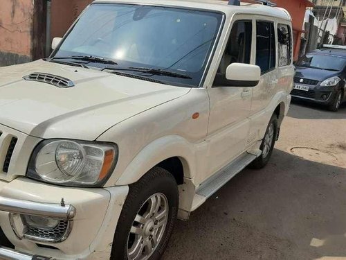 Mahindra Scorpio VLX Special Edition BS-IV, 2013, Diesel MT in Kolkata