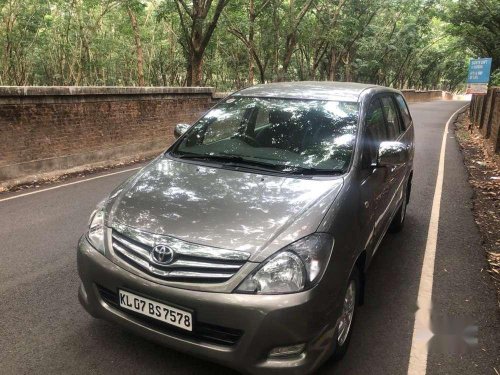 Toyota Innova 2011 MT for sale in Kochi