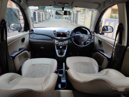 Used 2013 Hyundai i10 MT for sale in Kolkata 