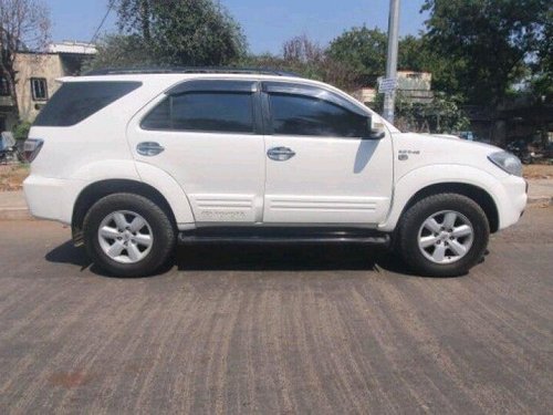 Toyota Fortuner 3.0 Diesel 2011 MT for sale in Pune