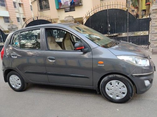 Used 2013 Hyundai i10 MT for sale in Kolkata 