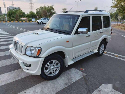 Used 2012 Mahindra Scorpio MT for sale in Vijapur 