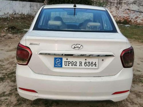 Hyundai Xcent, 2015, Diesel MT for sale in Jhansi 