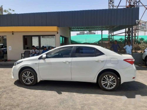 Used Toyota Corolla Altis 2015 MT for sale in Vadodara