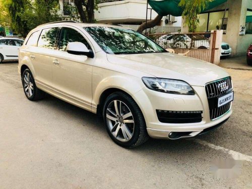 Used Audi Q7 3.0 TDI Quattro Premium Plus 2010 AT in Vadodara