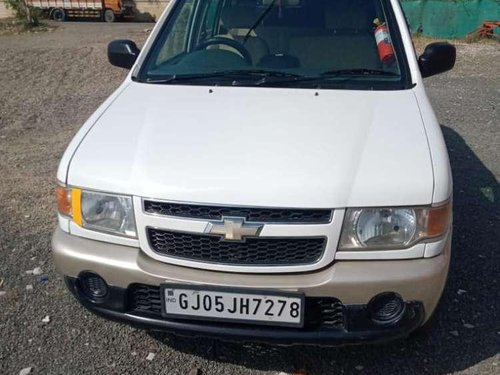 Used 2014 Chevrolet Tavera MT for sale in Surat