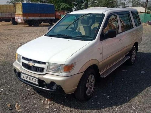 Used 2014 Chevrolet Tavera MT for sale in Surat