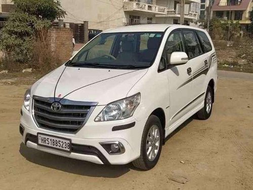 Toyota Innova 2.5 VX 7 STR BS-IV, 2014, Diesel MT in Gurgaon 