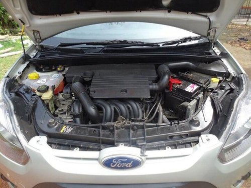 Ford Figo Petrol LXI 2011 MT for sale in Kolkata