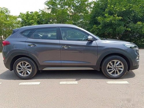 Hyundai Tucson 2.0 e-VGT 2WD 2017 MT in Bangalore