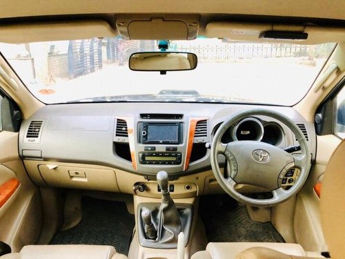 Toyota Fortuner 3.0 Diesel 2009 MT for sale in Pune