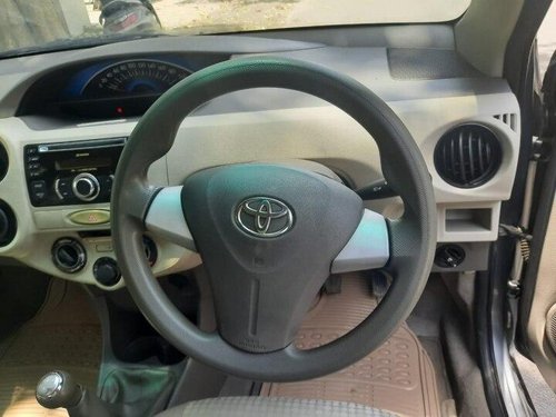 Toyota Etios Liva 1.2 G 2013 MT for sale in Noida