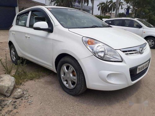 Hyundai I20 Sportz 1.4 CRDI 6 Speed BS-IV, 2011, Diesel MT in Moga