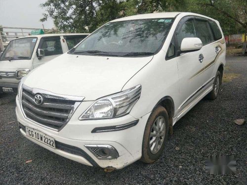 Toyota Innova 2015 MT for sale in Raigarh