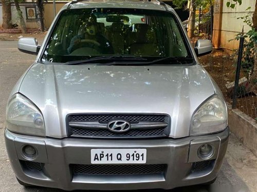 Hyundai Tucson CRDi, 2005, MT for sale in Hyderabad 