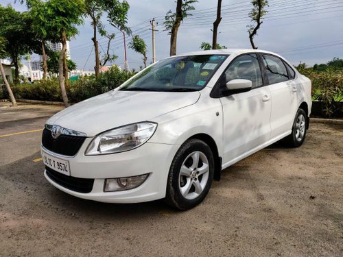 Used Skoda Rapid 2015 with good condition