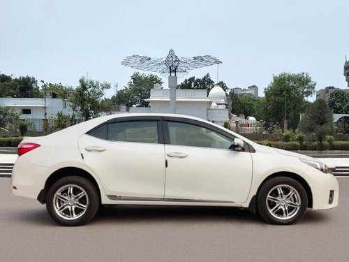 Toyota Corolla Altis 1.8 J 2016 MT for sale in New Delhi