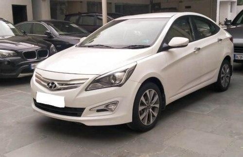 Hyundai Verna 2015 MT for sale in New Delhi