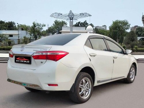 Toyota Corolla Altis 1.8 J 2016 MT for sale in New Delhi