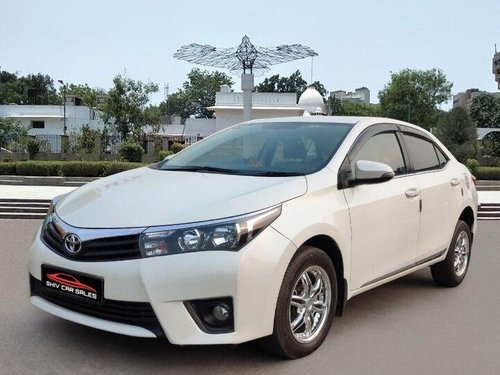 Toyota Corolla Altis 1.8 J 2016 MT for sale in New Delhi