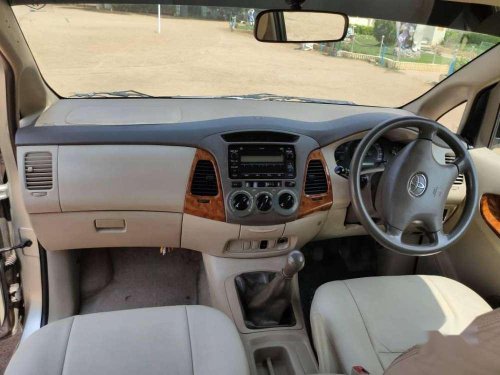 Toyota Innova 2.5 V 8 STR, 2007, Diesel MT for sale in Chennai 