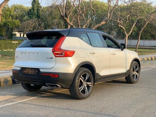 Used 2018 Volvo XC40 AT for sale in New Delhi