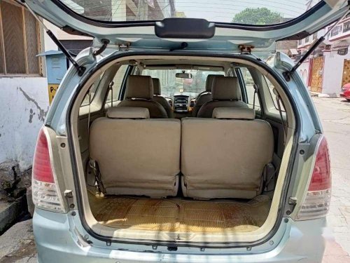 Toyota Innova 2.0 VX 7 STR BS-IV, 2010, Diesel MT in Lucknow 