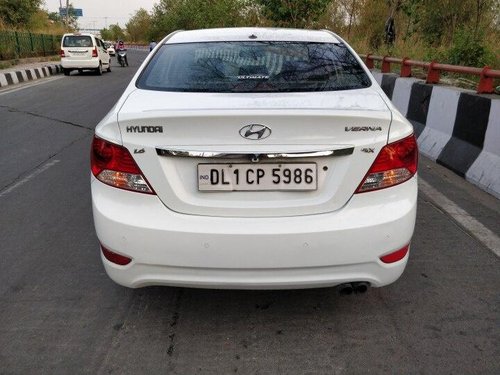 Used 2013 Hyundai Verna MT for sale in New Delhi 