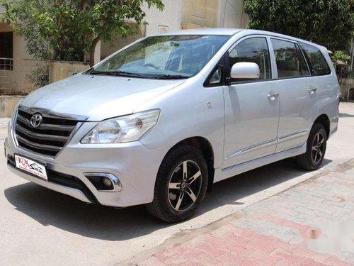 Toyota Innova 2.0 G 8 STR BS-IV, 2014, MT in Ahmedabad 