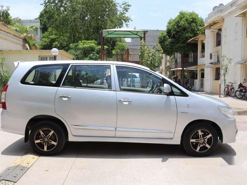 Toyota Innova 2.0 G 8 STR BS-IV, 2014, MT in Ahmedabad 