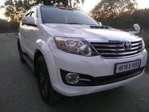 Used 2015 Toyota Fortuner 4x2 AT in New Delhi 