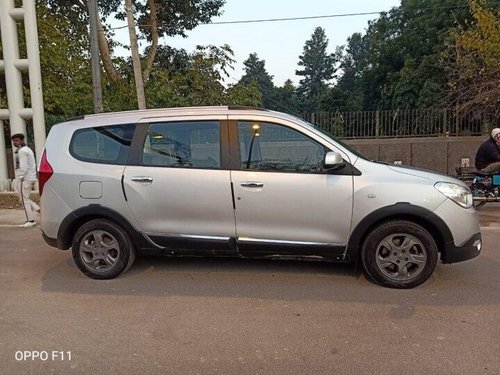  2016 Renault Lodgy Stepway 110PS RXZ 7S MT in New Delhi