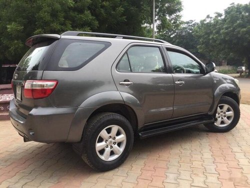 Toyota Fortuner 3.0 Diesel 2011 MT for sale in Ahmedabad