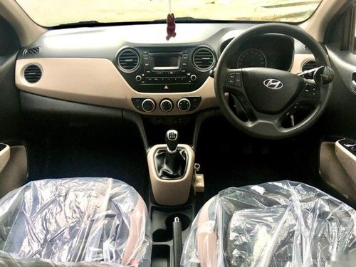 Used Hyundai i10 Sportz 2015 MT for sale in New Delhi